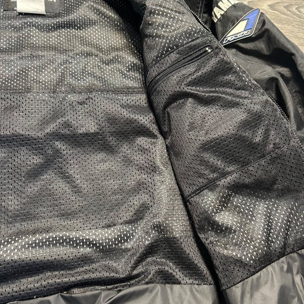 VTG Yamaha Racing Team FXR Jacket Silver Black Made in Korea Size LT Motorsport - Picture 12 of 16